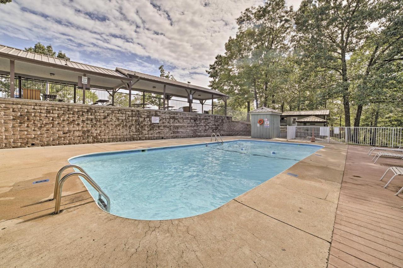 Reed Springs Condo With Furnished Deck And Pool Access Reeds Spring 외부 사진