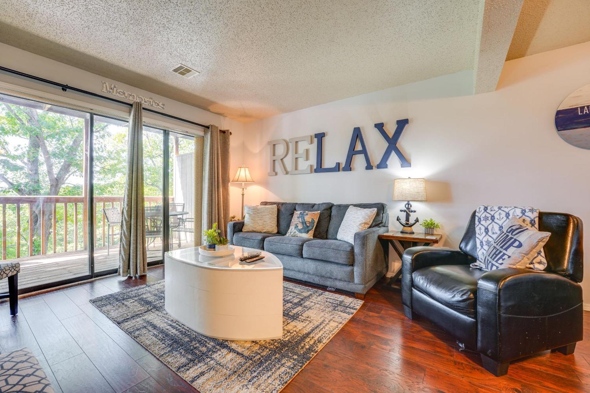 Reed Springs Condo With Furnished Deck And Pool Access Reeds Spring 외부 사진